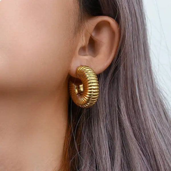 Chunky Thread Hoops Gold